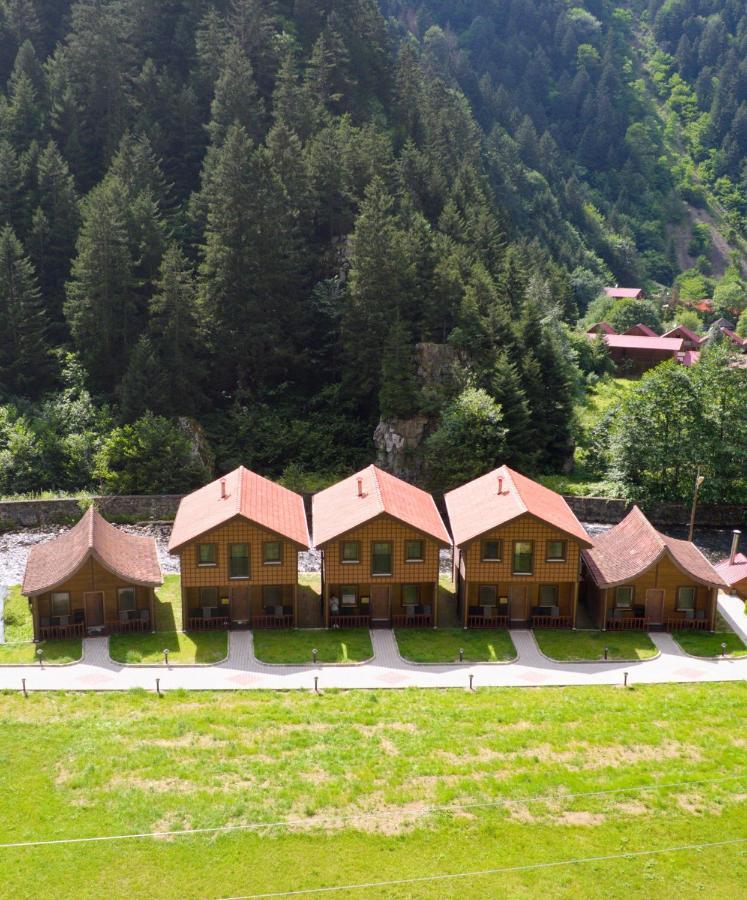 Raha Villa Bungalow 우준괼 외부 사진